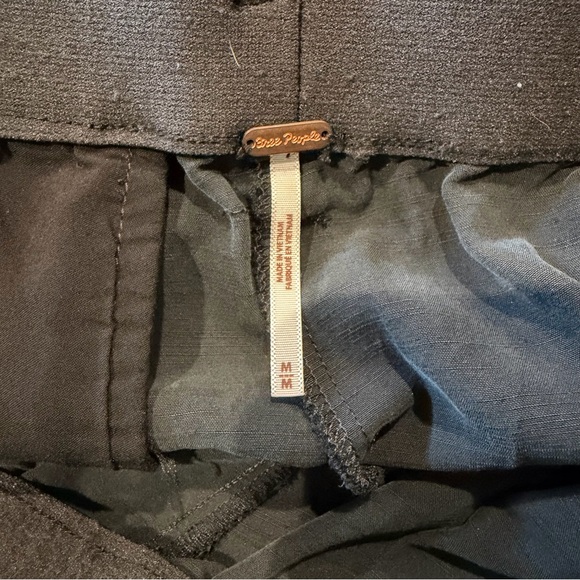 Free People Wide Leg Pants Sz Medium Black Nothin to Say Pleated Trouser Pull On - Picture 6 of 9